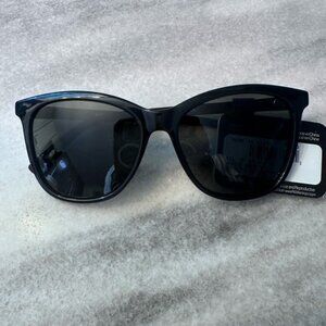 Foster Grant TruPolar Black Sunglasses. NWT